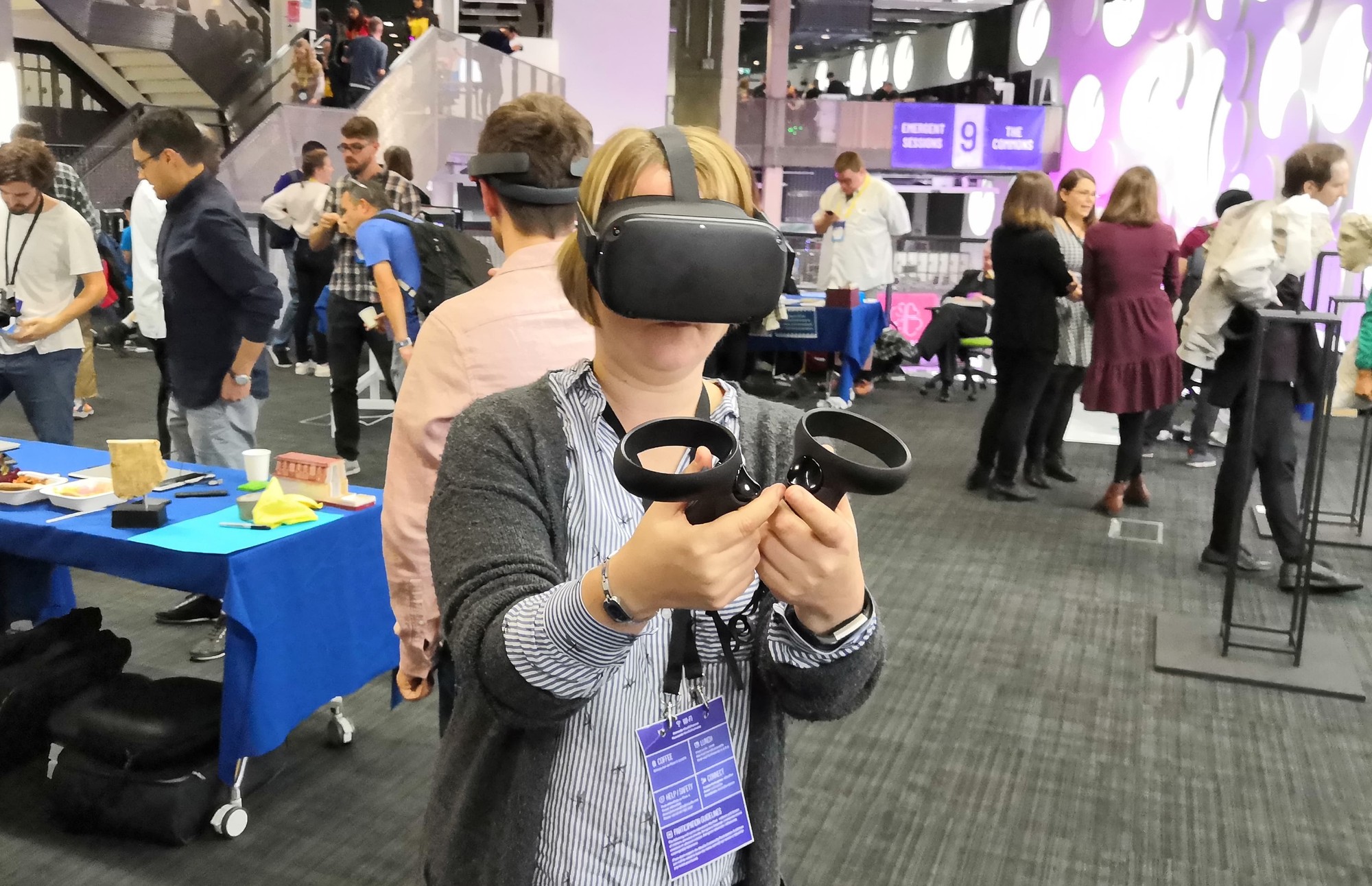 Hannah Platts using VR at Mozfest 2019