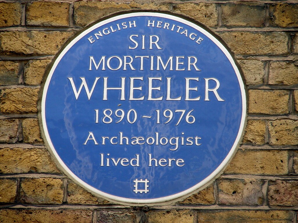 Mortimer Wheeler plaque CC Image from Flickr by http://www.flickr.com/photos/harriyott/